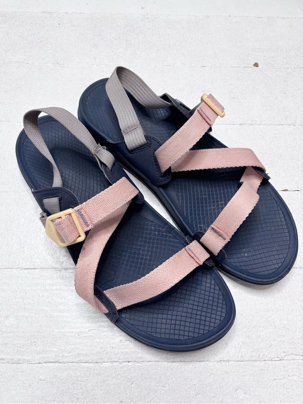 Chaco Lowdown Apricot Lilac Adjustable Strap Sandals Size 10 EUC